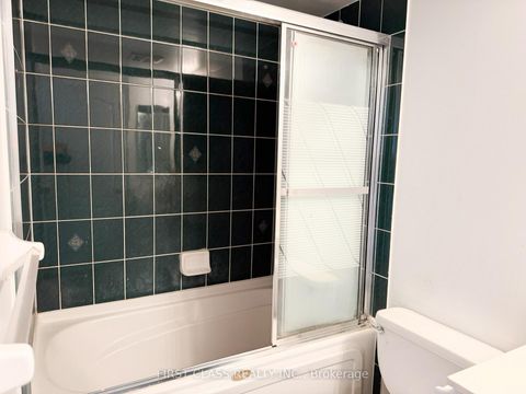 Photo 8 at 807 - 115 Omni Drive, Bendale, Toronto