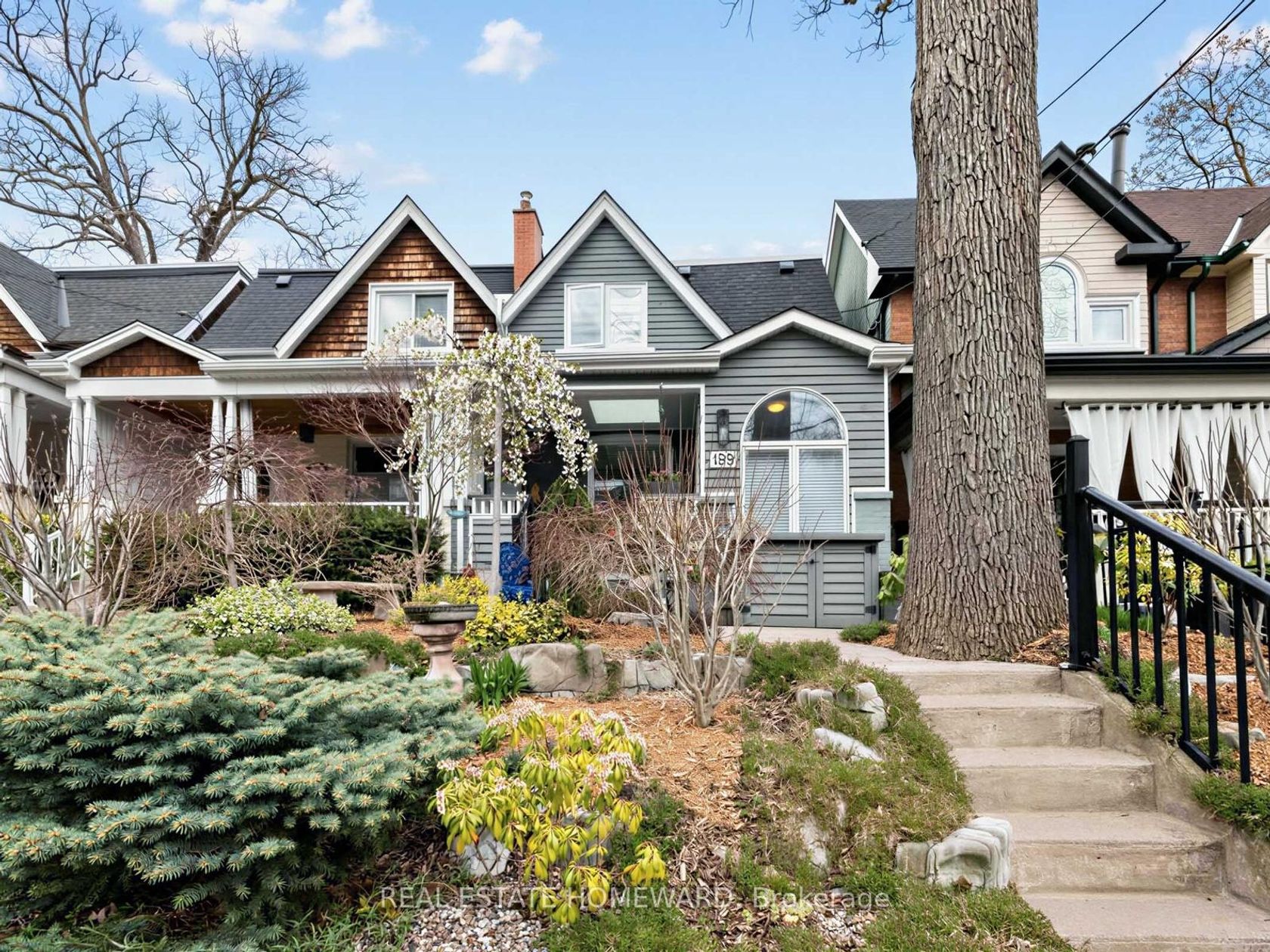 199 Lee Avenue, The Beaches, Toronto photo 1