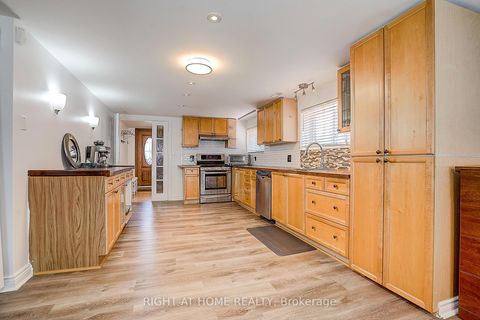 Photo 35 at 42 Franel Crescent, Humber Summit, Toronto