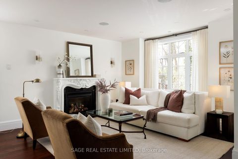 Photo 4 at 4 Reigate Road, Humber Valley, Toronto