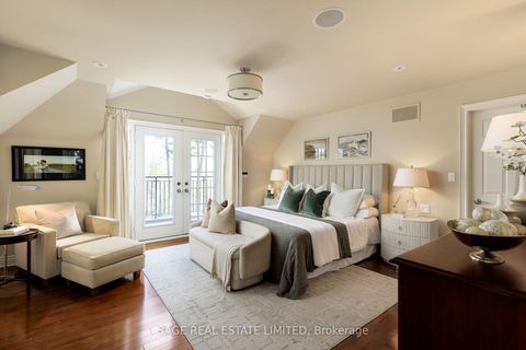 Photo 26 at 4 Reigate Road, Humber Valley, Toronto