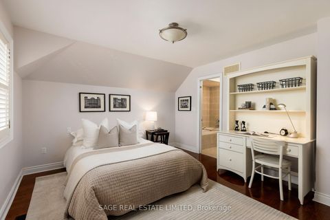 Photo 33 at 4 Reigate Road, Humber Valley, Toronto