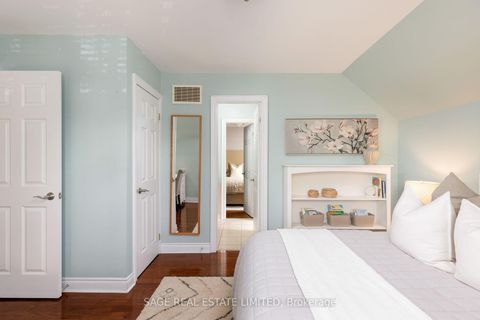 Photo 36 at 4 Reigate Road, Humber Valley, Toronto