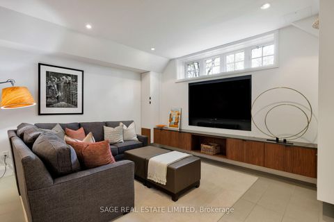 Photo 42 at 4 Reigate Road, Humber Valley, Toronto