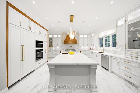 Photo 6 at 8 Bayview Park Lane, Oak Ridges Lake Wilcox, Richmond Hill