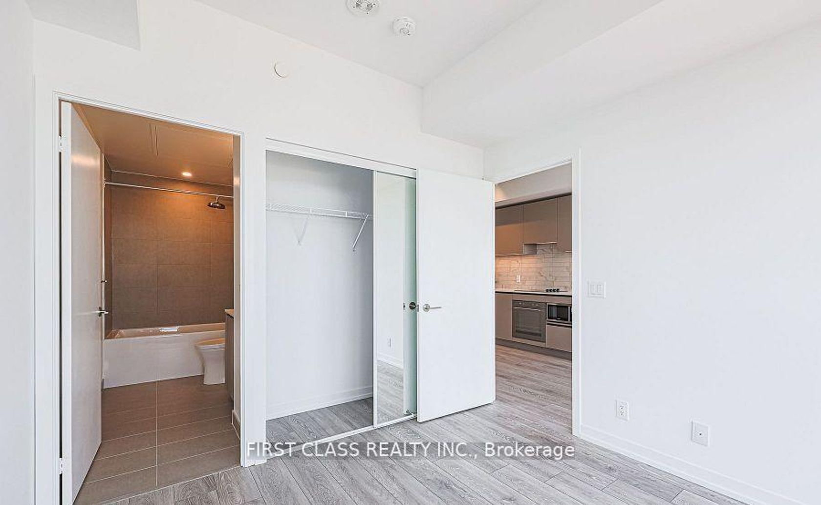 3215 - 55 Mercer Street, Waterfront Communities C1, Toronto photo number 2