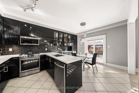 Photo 12 at 185 Regency View Heights, Rural Vaughan, Vaughan