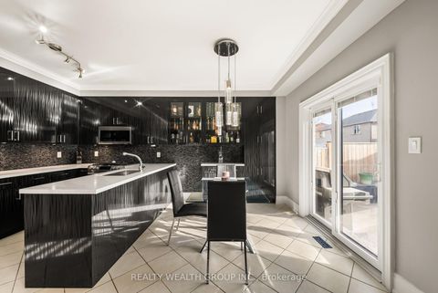 Photo 15 at 185 Regency View Heights, Rural Vaughan, Vaughan