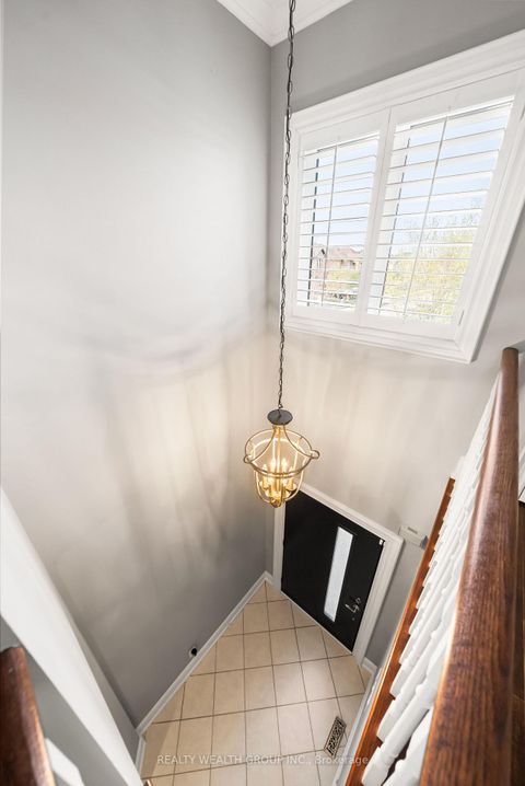 Photo 32 at 185 Regency View Heights, Rural Vaughan, Vaughan