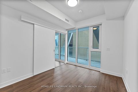 Photo 8 at 1129 - 230 Simcoe Street, Chinatown, Toronto