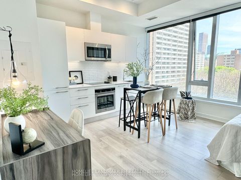 Photo 9 at 610 - 3 Gloucester Street, Yonge Corridor, Toronto