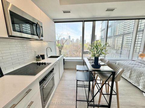 Photo 11 at 610 - 3 Gloucester Street, Yonge Corridor, Toronto