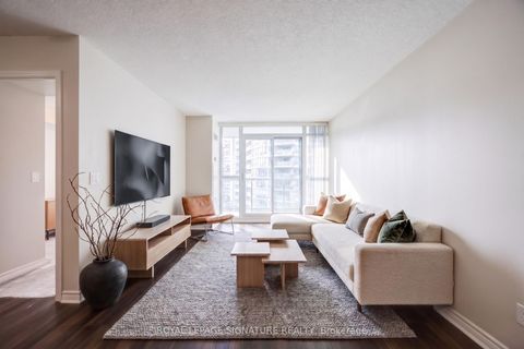 Photo 8 at 2103 - 19 Grand Trunk Crescent, Waterfront Communities C1, Toronto