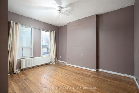 Photo 4 at 359 Crawford Street, Bellwoods, Toronto