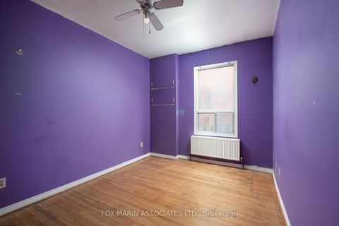 Photo 6 at 359 Crawford Street, Bellwoods, Toronto