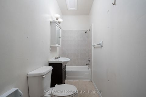 Photo 13 at 359 Crawford Street, Bellwoods, Toronto