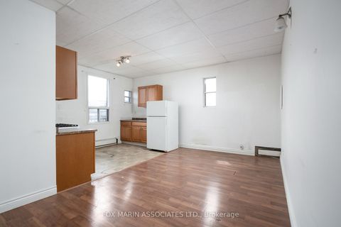 Photo 32 at 359 Crawford Street, Bellwoods, Toronto