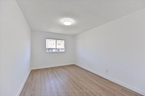 Photo 10 at 493 Ossington Avenue, Little Italy, Toronto