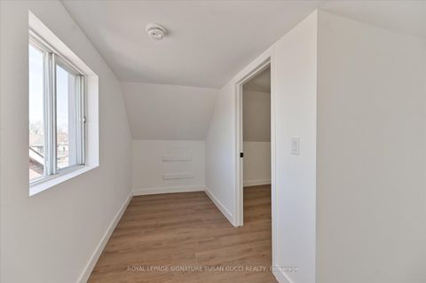 Photo 23 at 493 Ossington Avenue, Little Italy, Toronto