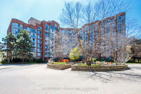 Photo 33 at 756 - 24 Southport Street, Swansea, Toronto