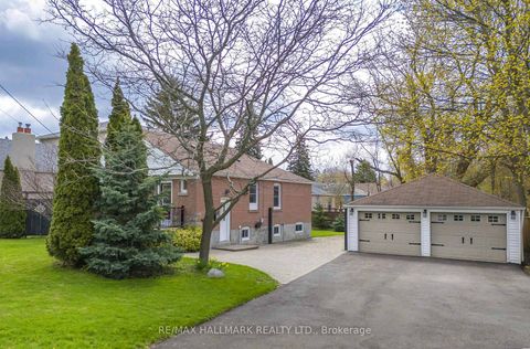 Photo 4 at 89 Scarborough Heights Boulevard, Cliffcrest, Toronto