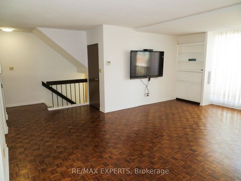Photo 10 at 2233 - 33 Harbour Square, Waterfront Communities C1, Toronto