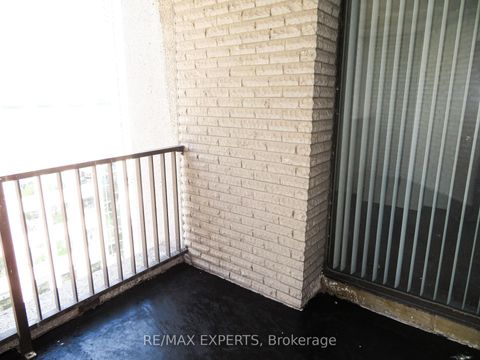 Photo 19 at 2233 - 33 Harbour Square, Waterfront Communities C1, Toronto
