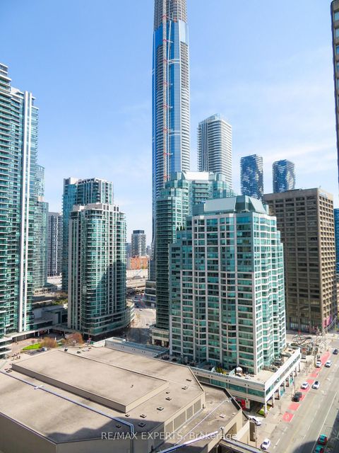 Photo 22 at 2233 - 33 Harbour Square, Waterfront Communities C1, Toronto