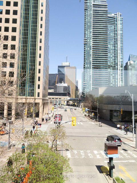Photo 26 at 2233 - 33 Harbour Square, Waterfront Communities C1, Toronto