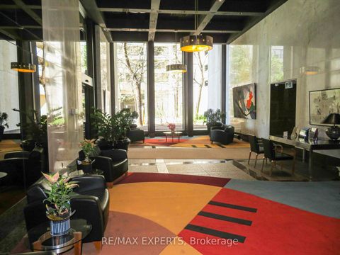 Photo 27 at 2233 - 33 Harbour Square, Waterfront Communities C1, Toronto