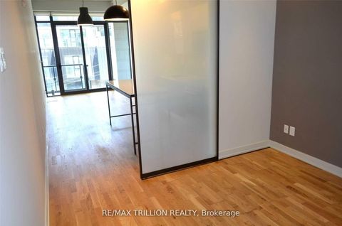 Photo 7 at 414 - 8 Dovercourt Road, Little Portugal, Toronto