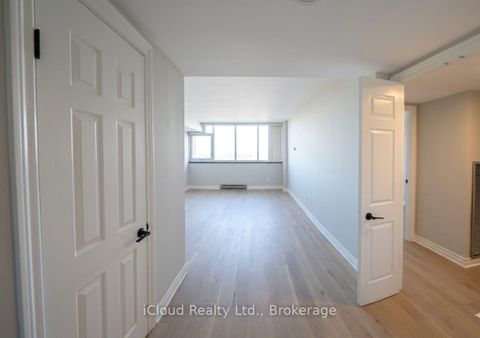 Photo 9 at 1403 - 65 Spring Garden Avenue, Willowdale East, Toronto
