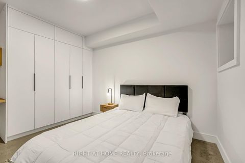 Photo 11 at 1169 Davenport Road, Wychwood, Toronto