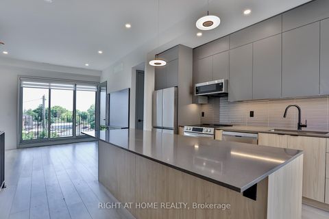 Photo 30 at 1169 Davenport Road, Wychwood, Toronto