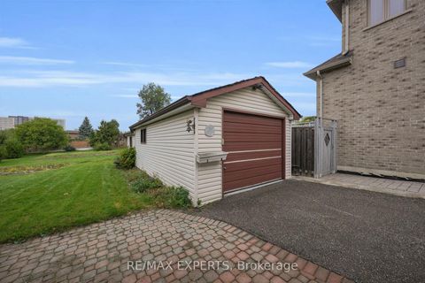 Photo 14 at 26 Grovedale Avenue, Maple Leaf, Toronto