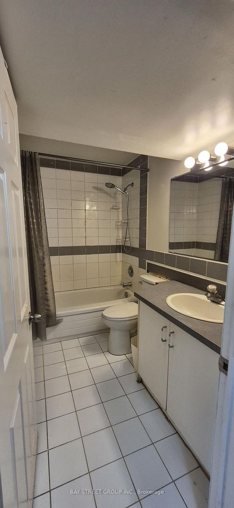 Photo 22 at 6 Ferndale Avenue, Moore Park, Toronto