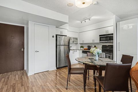 Photo 3 at 207 - 80 Western Battery Road, Niagara, Toronto