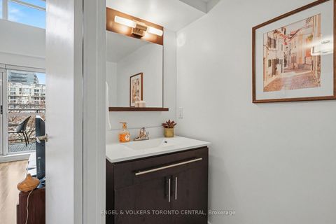 Photo 5 at 207 - 80 Western Battery Road, Niagara, Toronto