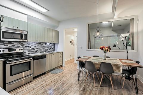 Photo 25 at 7 - 68 Winston Park Boulevard, CFB, Toronto
