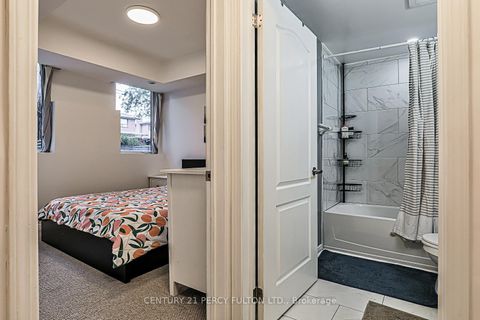 Photo 29 at 7 - 68 Winston Park Boulevard, CFB, Toronto