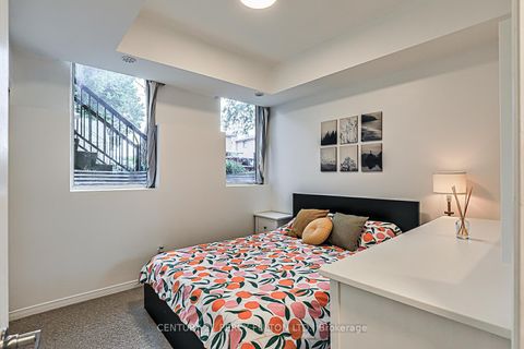 Photo 30 at 7 - 68 Winston Park Boulevard, CFB, Toronto