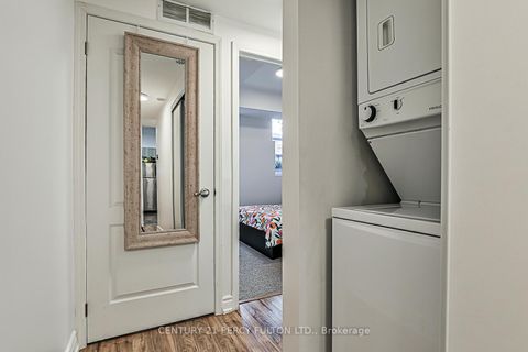 Photo 38 at 7 - 68 Winston Park Boulevard, CFB, Toronto