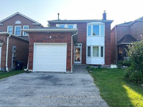 Photo 1 at 8 Lansbury Drive, Agincourt North, Toronto