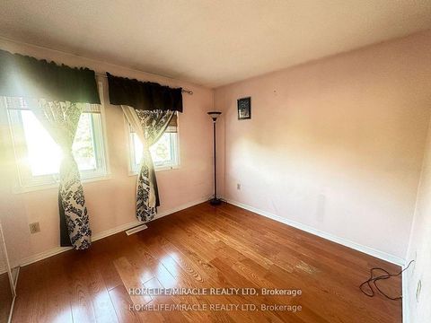Photo 9 at 8 Lansbury Drive, Agincourt North, Toronto