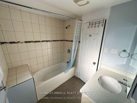 Photo 11 at 8 Lansbury Drive, Agincourt North, Toronto