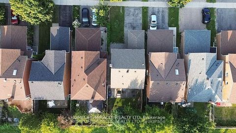 Photo 18 at 8 Lansbury Drive, Agincourt North, Toronto