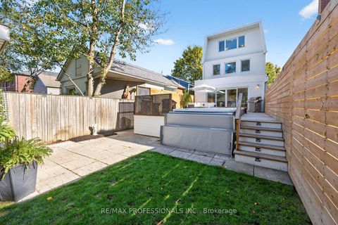 Photo 42 at 22 Ninth Street, New Toronto, Toronto