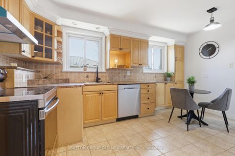 Photo 10 at 5 Greyabbey Trail, Guildwood, Toronto