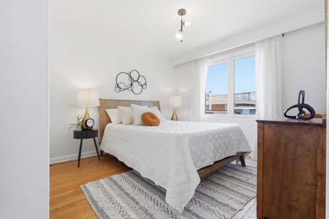 Photo 15 at 5 Greyabbey Trail, Guildwood, Toronto