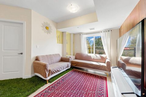 Photo 9 at 3405 - 60 Elizabeth Street, Mill Pond, Richmond Hill